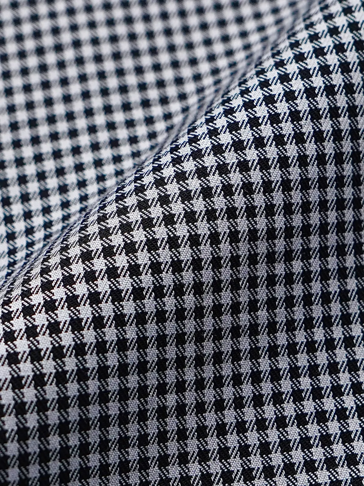 Non Iron Cotton Bear Hound's Tooth Shirt - Twill weave