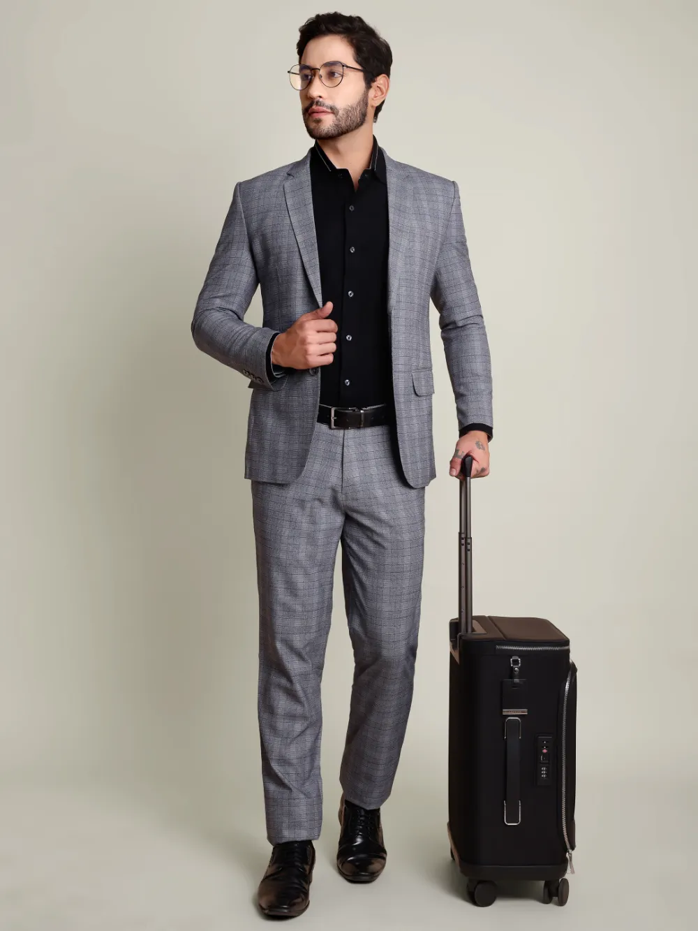 Luxury Wool Polyester Blend Suit with Plaid Weave ? Gray with Black Grid